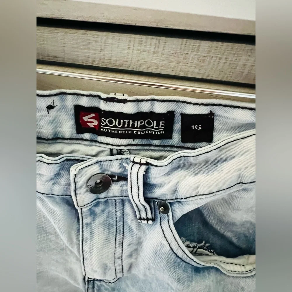 Boys Size 16 Southpole Jeans Distressed, light wash. - Picture 2 of 5